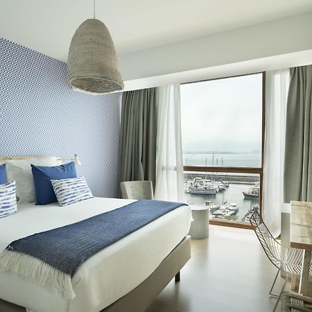 Vincci Puertochico Hotel Santander Bagian luar foto