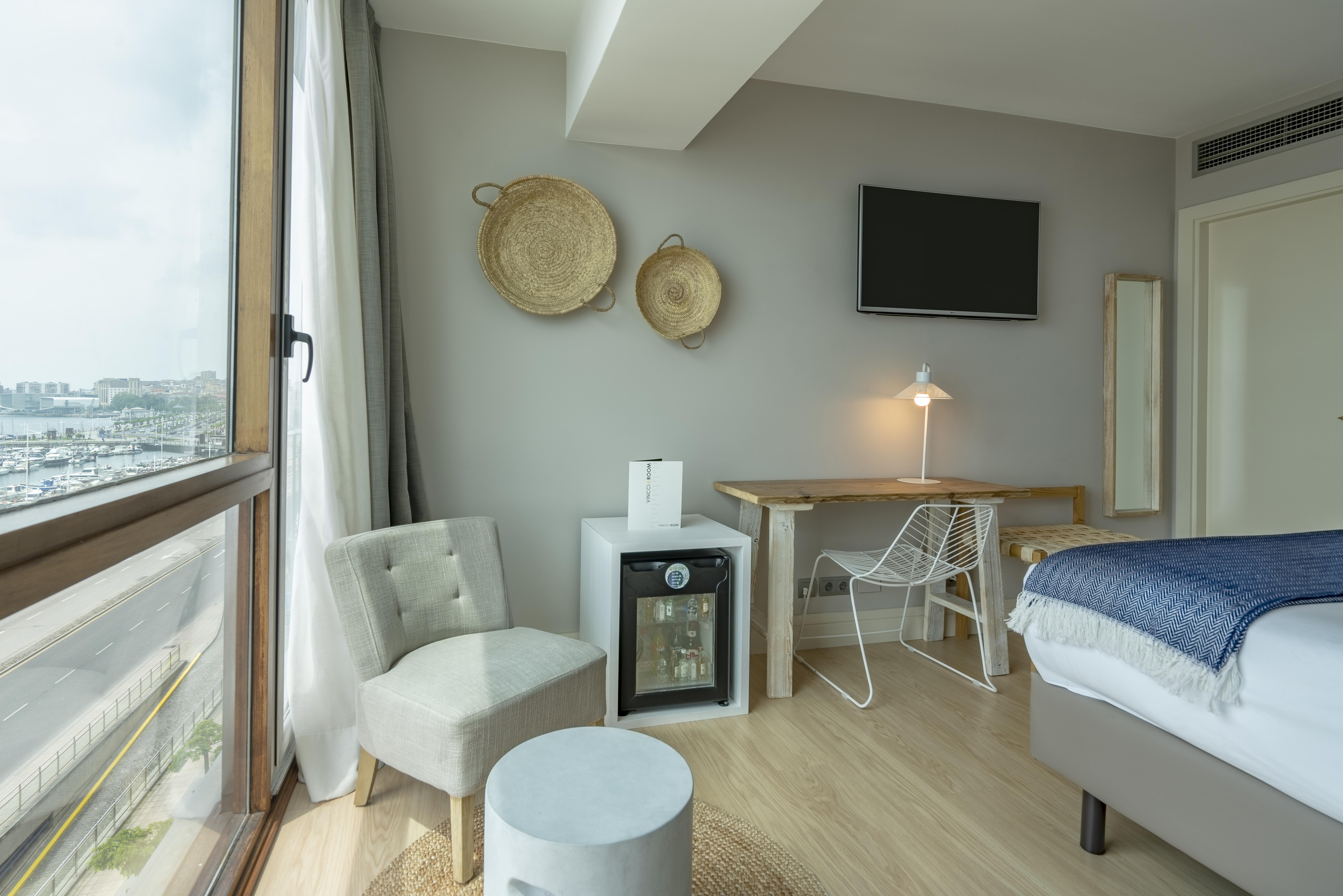 Vincci Puertochico Hotel Santander Bagian luar foto