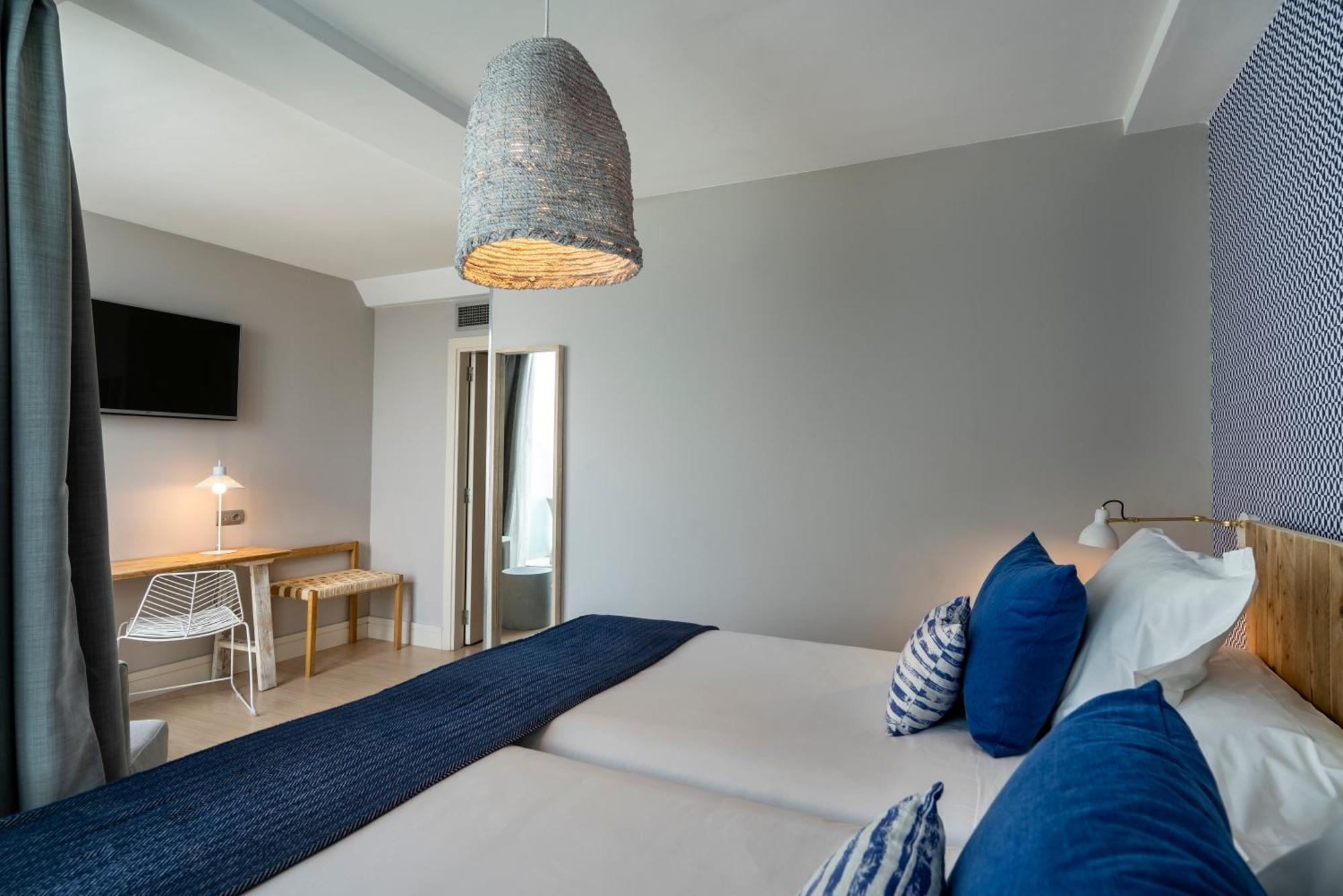 Vincci Puertochico Hotel Santander Bagian luar foto